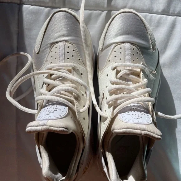 Size 7.5 Women Nike Air Huarache Run Shoe White Sail Fossil Stone - Picture 13 of 13